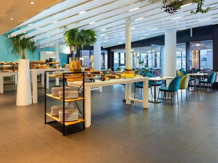 Hôtel pour 4 personnes, avec Terrasse et Piscine dans Plage des Catalans - 4