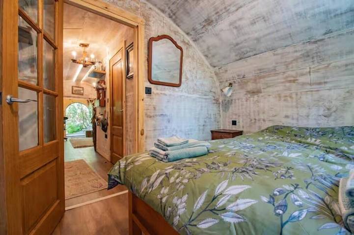 Gîte pour 4 personnes, avec jacuzzi ainsi que jardin et terrasse, animaux acceptés à Bury - 3