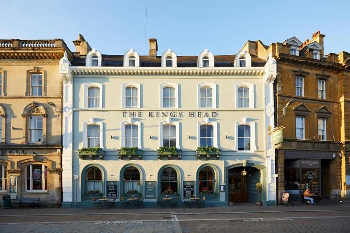 Hotel for 2 people, with Terrace in Cirencester