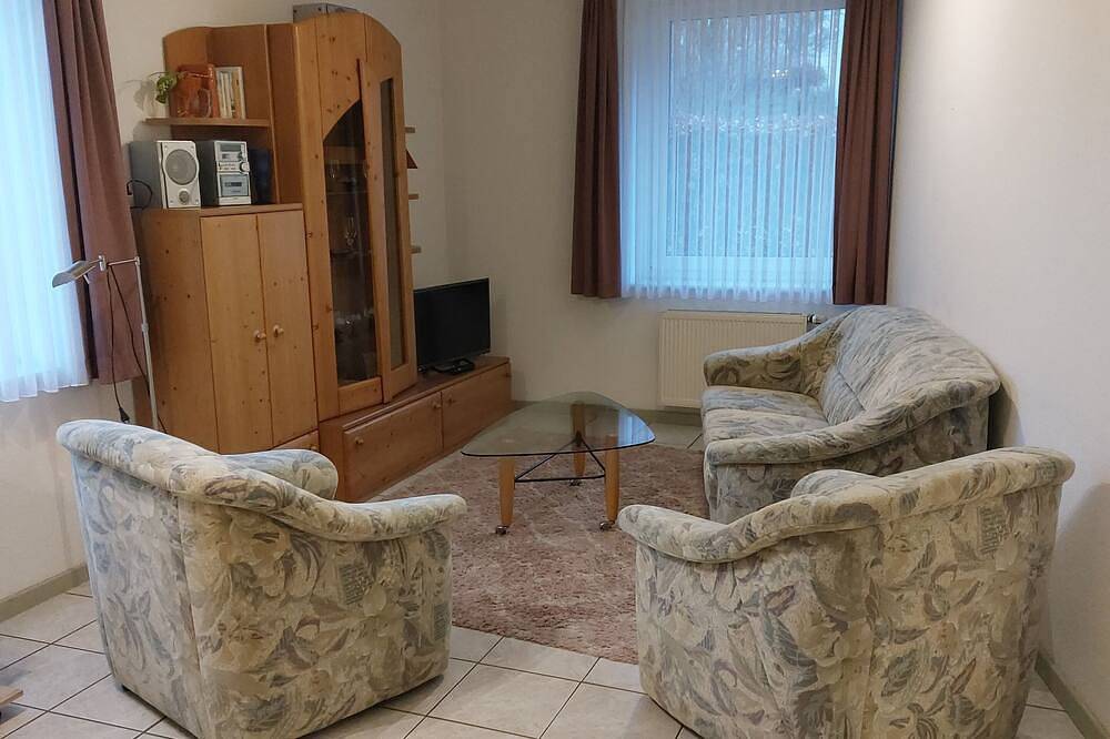 Appartement entier, Location-Classique-Salle de Bain amenagée-Terrasse in Bad Driburg, Arrondissement de Höxter