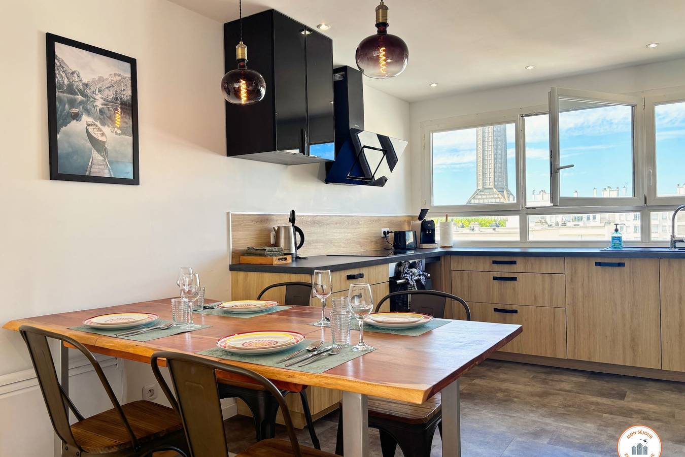 Appartement entier, 💫 Le Saint Joseph - Vue Centre-ville, Parking in Saint-Martin-du-Littoral, Région du Havre