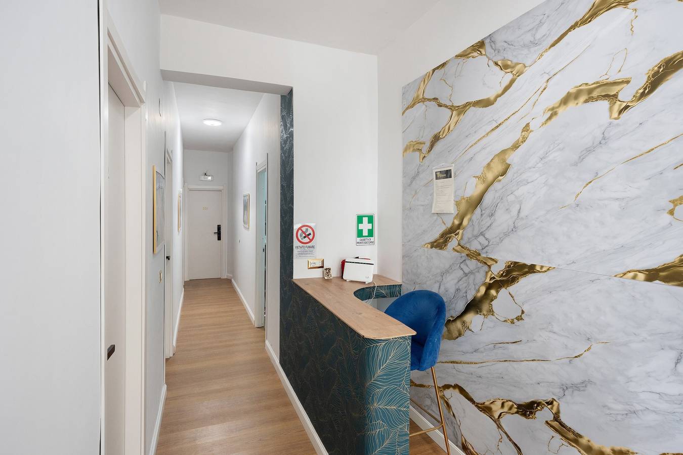 Mirosa Luxury Room 213 con balcón, Wi-Fi y aire acondicionado in Pompeya (Nápoles), Parque nacional del Vesubio