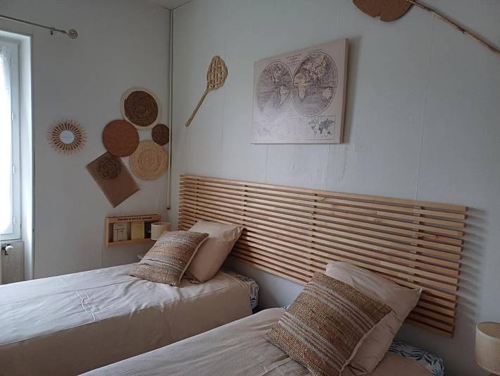 Location de vacances pour 10 personnes, avec jardin à Vernantes - 4