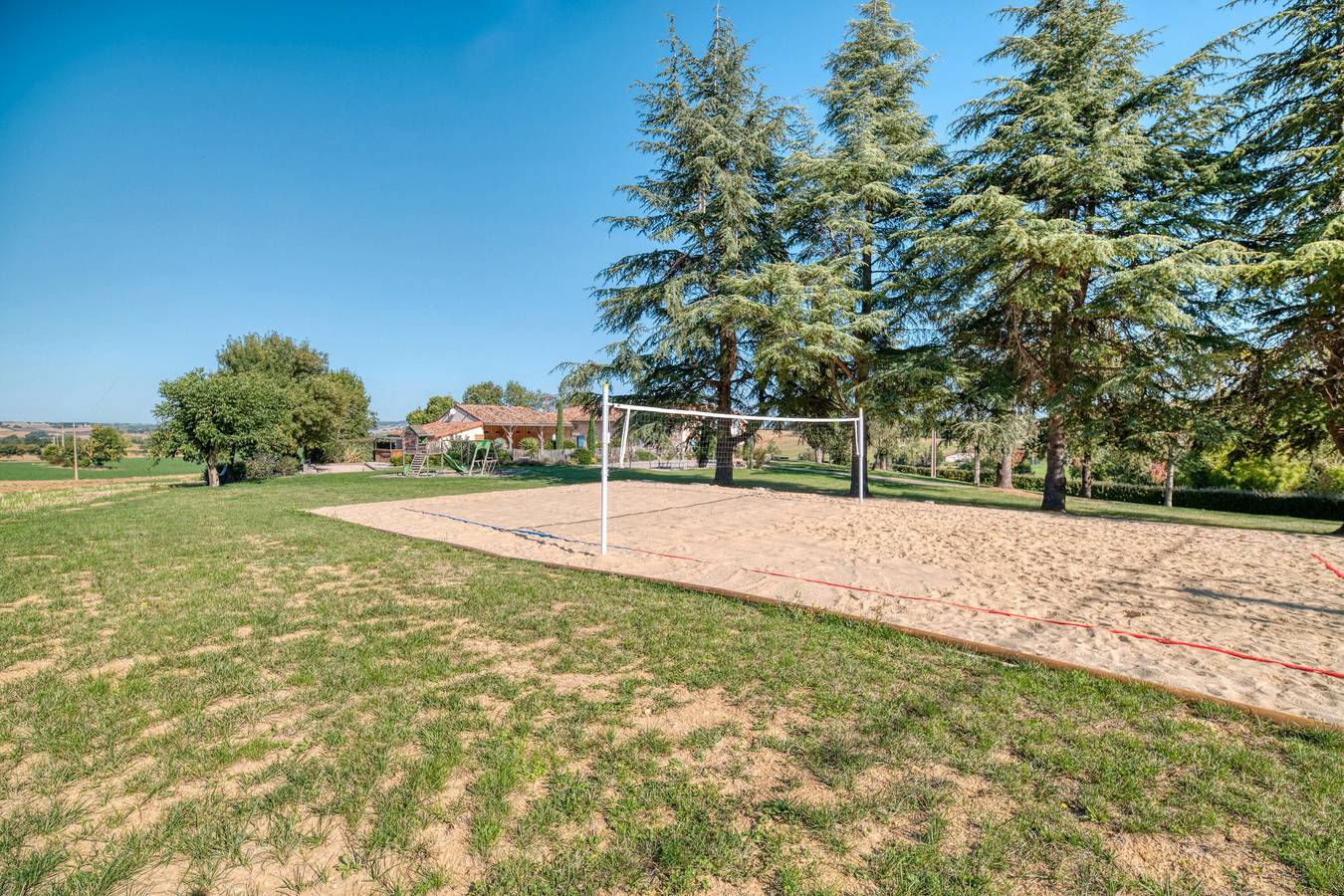 Villa Virginie Gîte 1 – Spacious Air-Conditioned House with Heated Pool and Spa in Faudoas, Tarn-et-Garonne