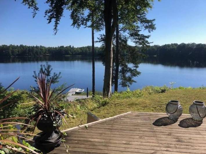 Ferienhaus für 6 Personen, mit Terrasse und Garten sowie Sauna und Seeblick in Vittsjö
