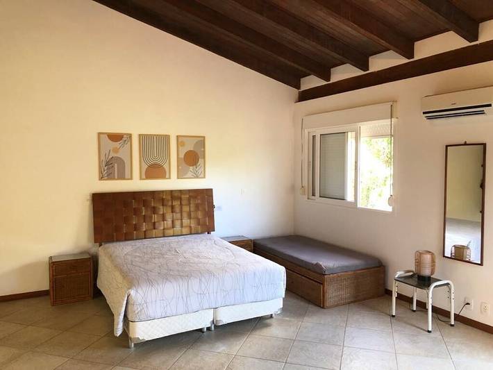 Ferienhaus für 10 Personen, mit Garten und Pool sowie Balkon - 1