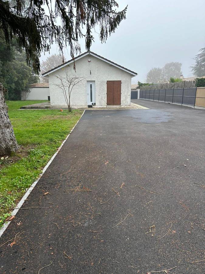 Location de vacances pour 8 personnes, avec jardin ainsi que vue et terrasse, animaux acceptés à Le Pian-Médoc - 3