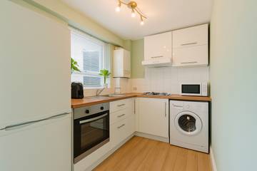 Holiday Apartment for 4 People in Croydon, London, Photo 2