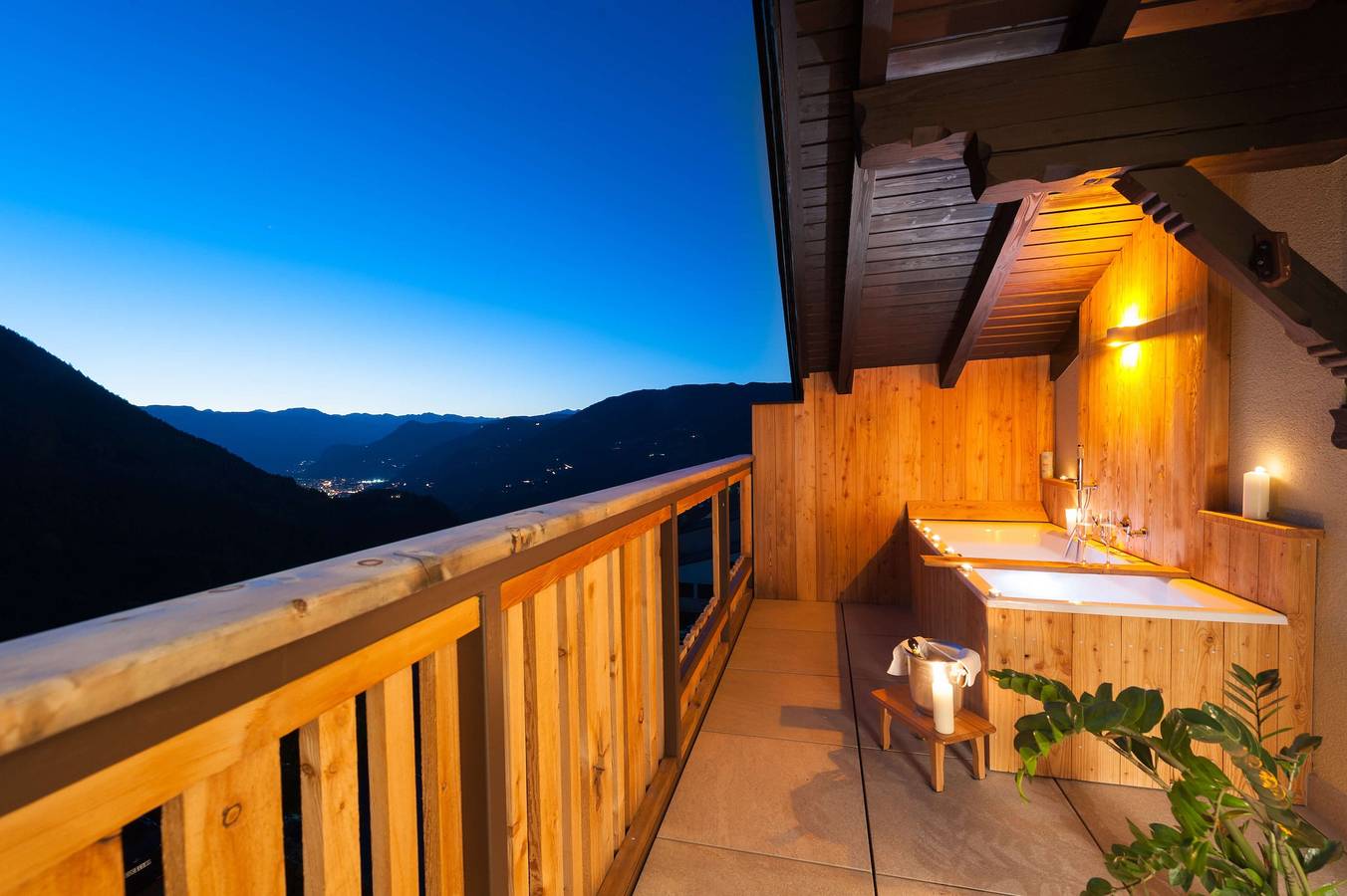 Appartamento intero, Accogliente appartamento per vacanze "Sonnleiten der kleinen Bären 8" con vista sulle montagne in Collepietra, Cornedo all'Isarco
