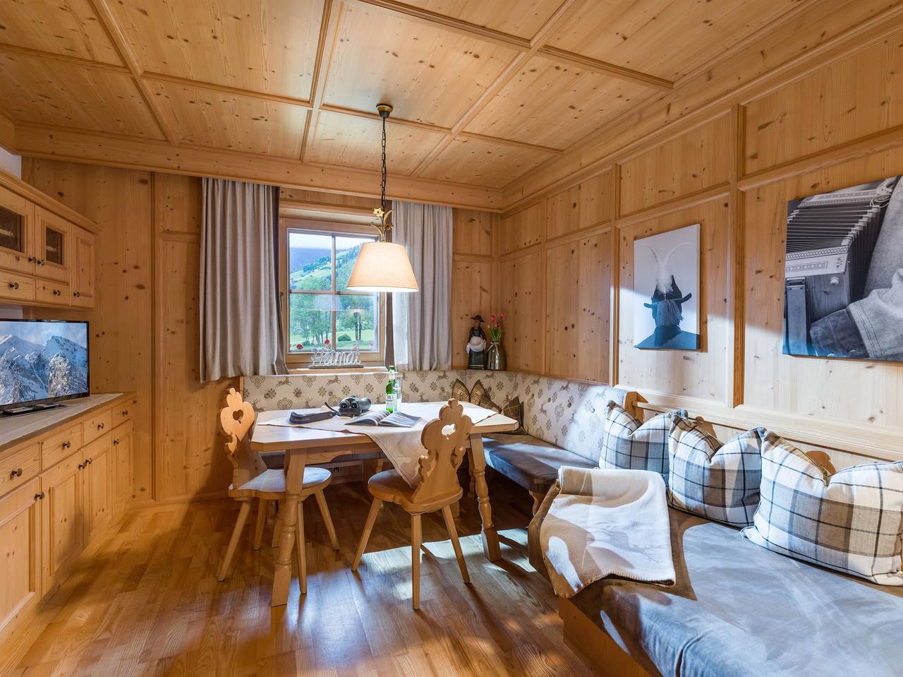Ganze Ferienwohnung, Appartement Sonnblick in Tuxer Alpen, Zellberg