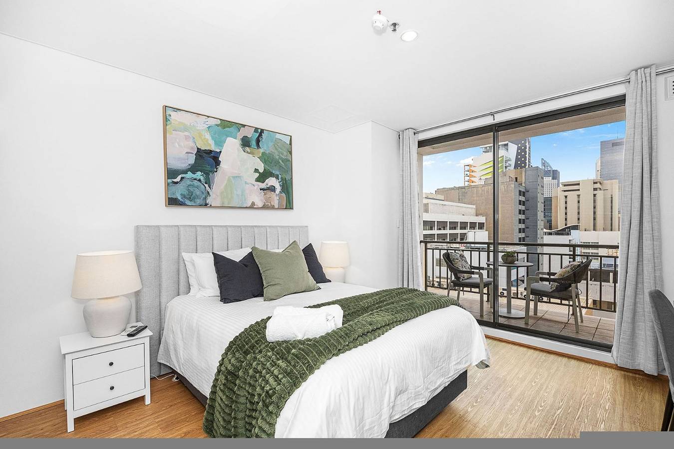 Entire apartment, Newly Renovated 1Bdr in the Cbd in East Perth, Perth