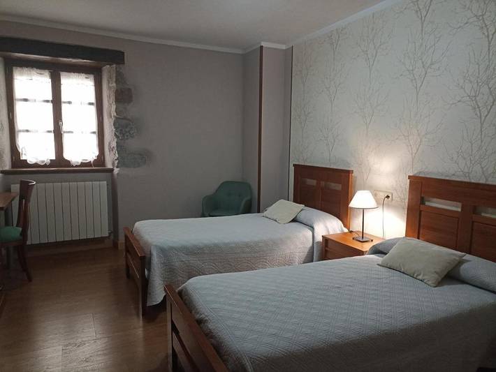 Hotel para 2 personas, con jardín y vistas en Aribe - 2