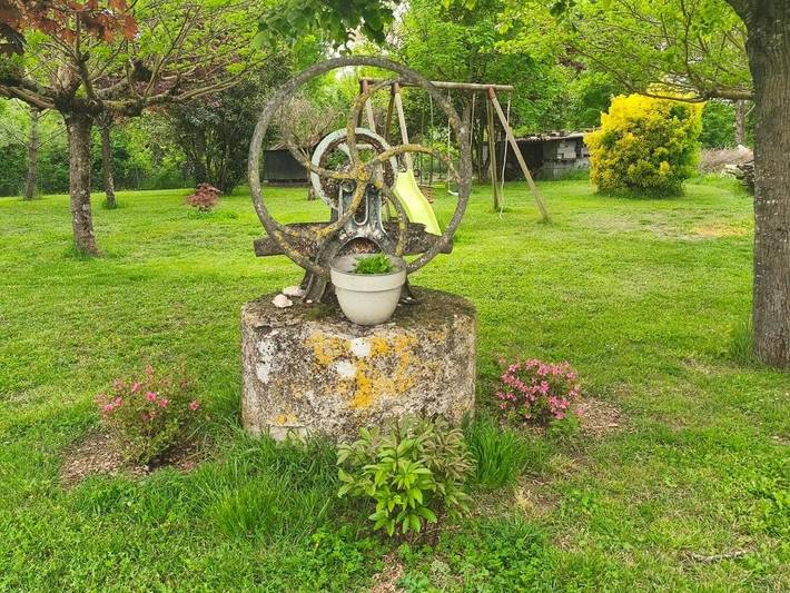 Location de vacances pour 6 personnes, avec piscine ainsi que vue et jardin à Mailhoc - 3