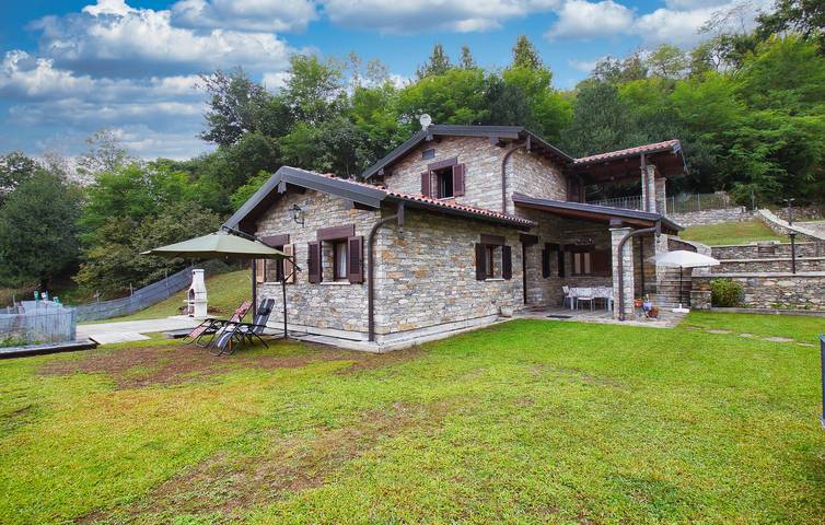 Ferienhaus für 6 Personen, mit Garten und Ausblick, mit Haustier in Comune di Luino - 2