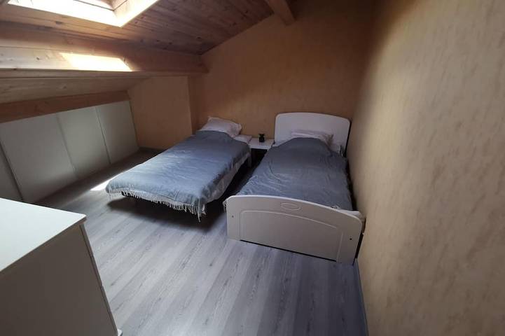 Location de vacances pour 8 personnes, avec jardin à Menat - 2