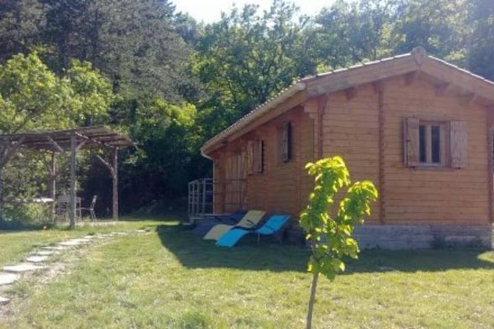 Chalet pour 6 personnes, avec jardin et vue, animaux acceptés