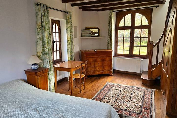 1930s-style house, large garden, 10-minute walk to beach. Ideal for 2 to 3 families. in Erquy, Côte d’Émeraude