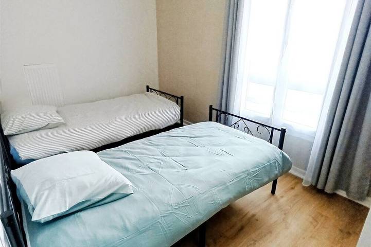 Ganze Wohnung, 3-bedroom apartment in Sedan, 5 minutes from Europe's largest fortified castle. in Sedan, Ardennen