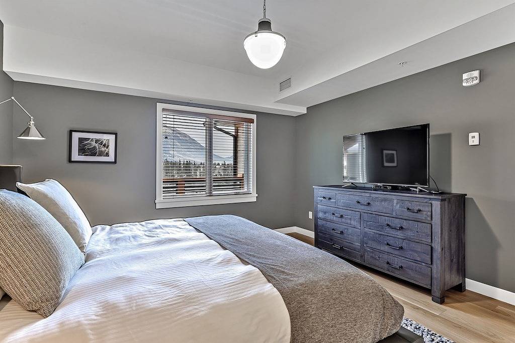 Ganze Wohnung, Amazing 1 bedroom & Den Penthouse Suite! Vaulted! in Canmore, Banff-Nationalpark