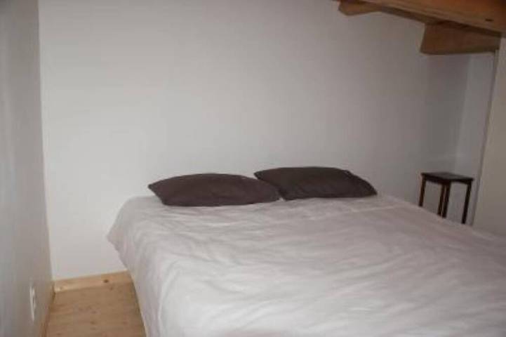 Location de vacances pour 4 personnes, avec piscine ainsi que terrasse et jardin à Aramon - 2