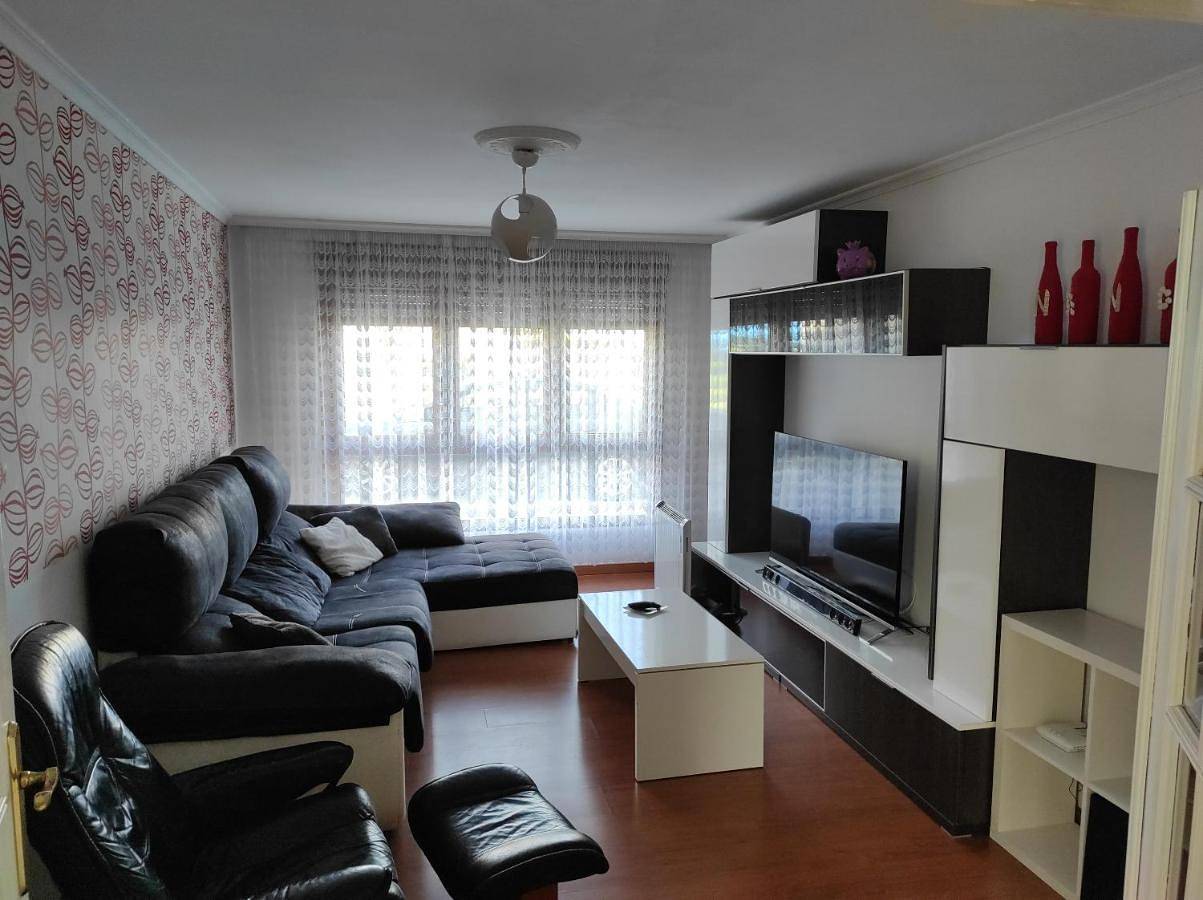 Two-Bedroom House in Isla de Arosa, Rias Baixas