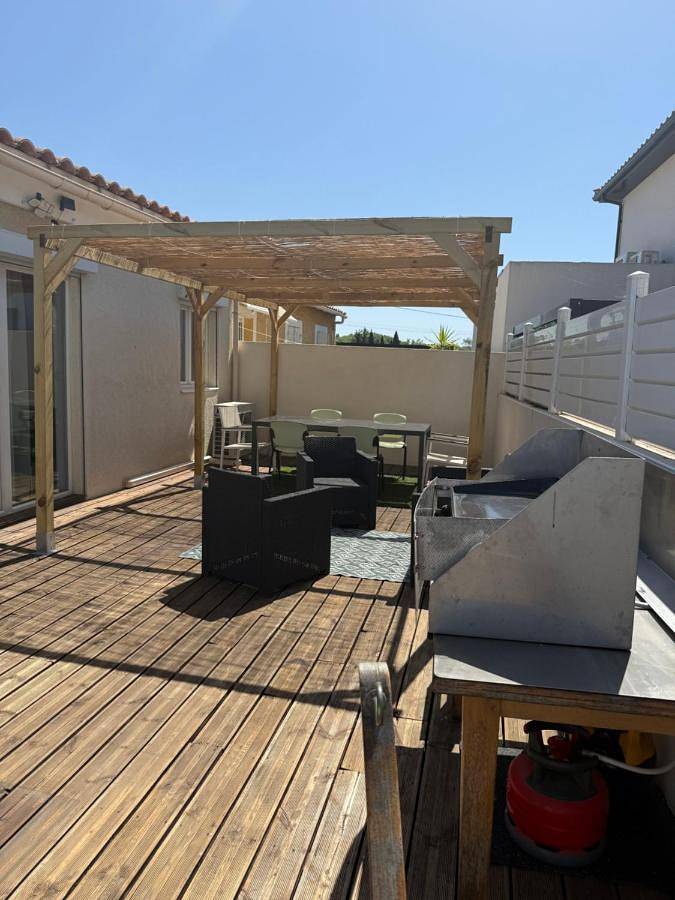 Villa entière piscine proche Montpellier et plages in Cournonterral, Côte méditerranéenne (France)
