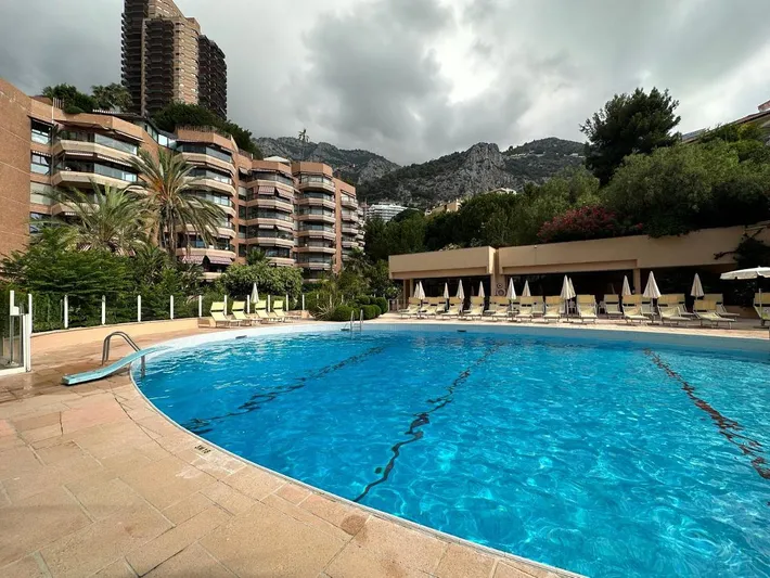 Apartamento de vacaciones para 4 personas, con piscina además de terraza y jacuzzi, Se admiten mascotas - 1
