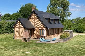 Gîte pour 10 personnes, avec terrasse et jardin à Houdetot