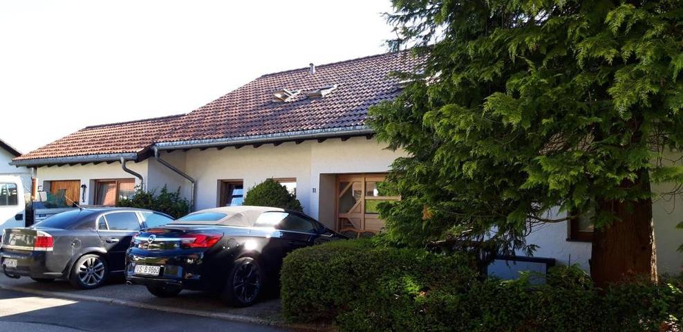 Ferienwohnung für 7 Personen, mit Garten und Ausblick in Furtwangen