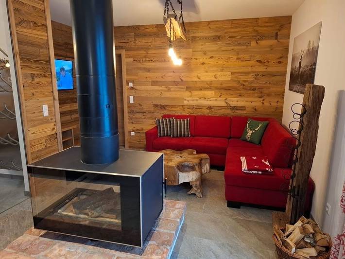 Ferienhaus für 8 Personen, mit Sauna und Terrasse sowie Whirlpool, kinderfreundlich