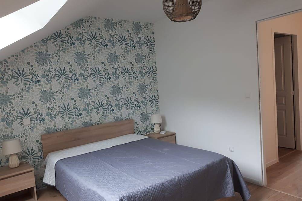 300 m from the center of Laruns in Laruns, Béarn