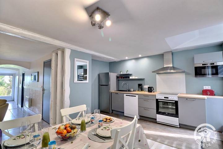 Gîte pour 4 personnes, avec Terrasse ainsi que Jardin et Vue à Saint-Marcan