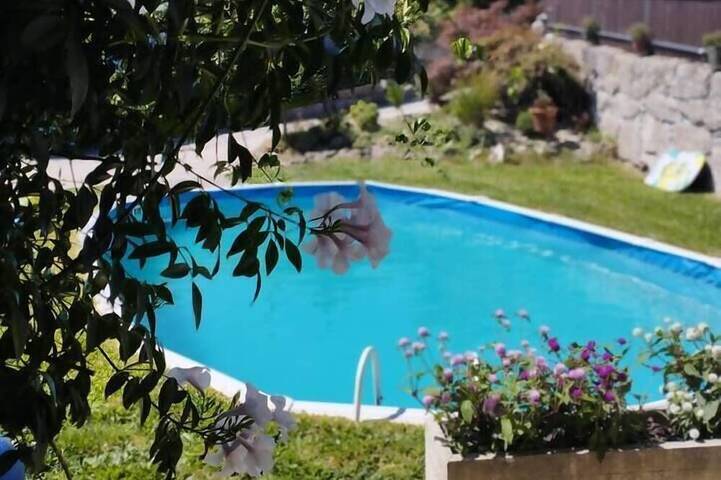 Casa de campo para 5 pessoas, com piscina e jardim e ainda terraço em Paredes