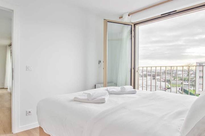 Apartamento entero, Apartamento luminoso con balcón -6P-Cerca de Disney/París in Champigny-sur-Marne, Valle del Marne