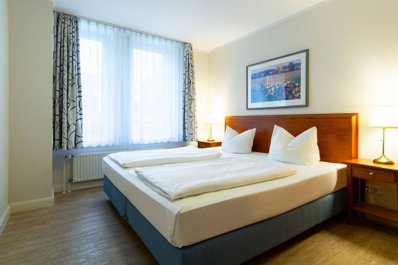 Ganze Wohnung, Gemütliche Ferienwohnung mit sonniger Süd-West-Terrasse in toller Strandlage in Seebad Heringsdorf, Heringsdorf