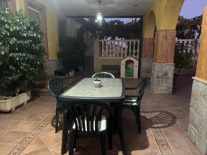Casa de vacaciones para 10 personas, con vistas y jardín - 1