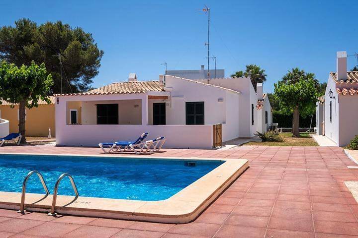 Location de vacances pour 6 personnes, avec jardin et piscine dans Son Xoriguer - 4