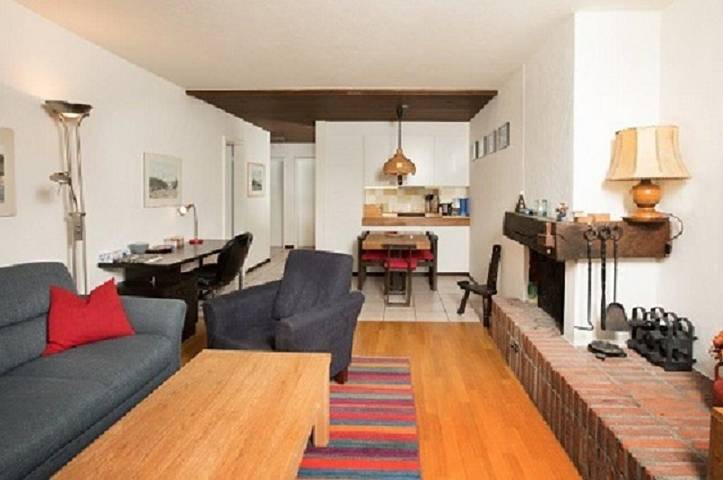 Entire holiday apartment, Ferienwohnung, Laret 6/1 - Ski-In-Out -Defoer - 3.5 room apartment in Laax GR 2, Laax
