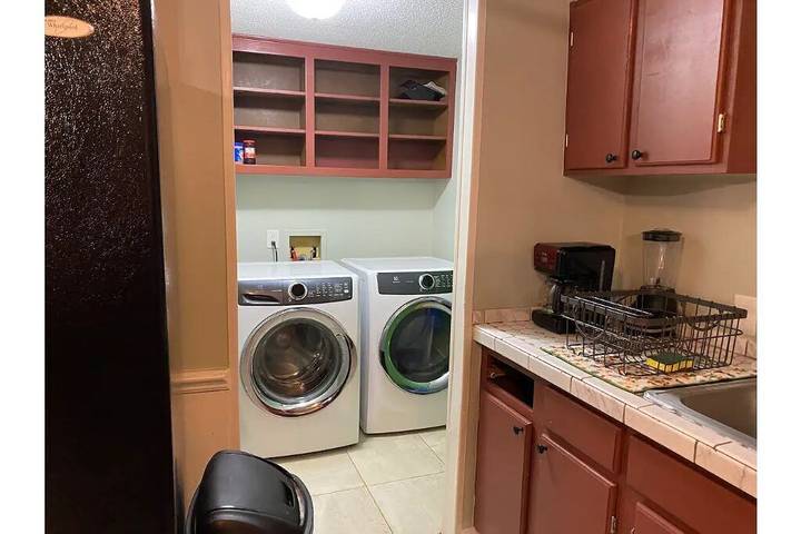 Barn for 9 people, with balcony and yard in Tennessee