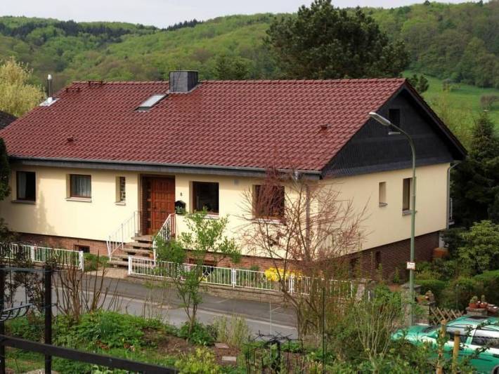 Ferienwohnung für 6 Personen, mit Terrasse und Garten im Lahntal