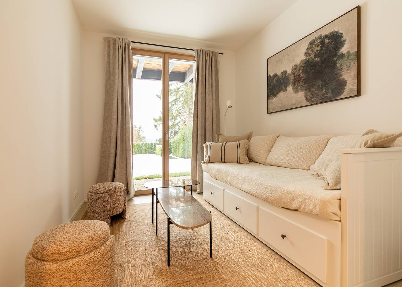 Appartement entier, Historic Mazot Retreat by Mrs Miggins in Lens (Suisse), Région de Sion-Sierre