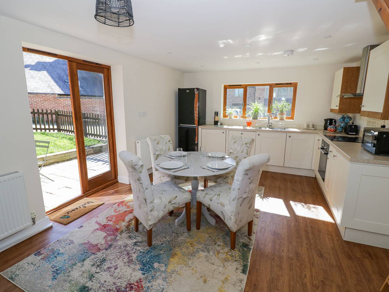 Lodge für 4 Personen mit Garten in Luddington, Warwickshire