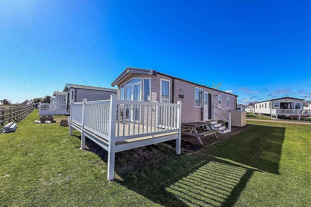 Static Caravan for 6 People in Waveney District, Suffolk