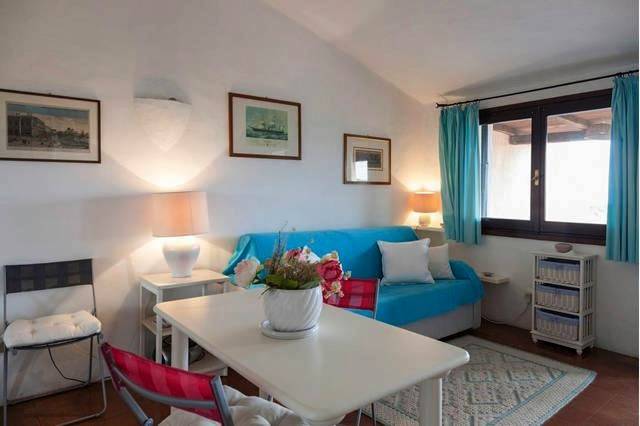 Location de vacances pour 3 personnes, avec vue et jardin à Arzachena - 2