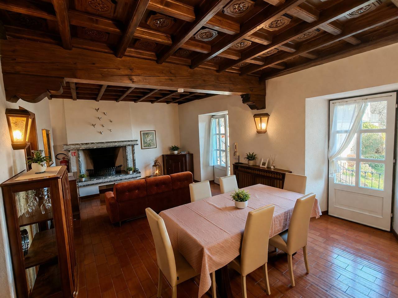 Ganze Wohnung, Appartamento L'Antica Dimora in Maderno, Toscolano-Maderno