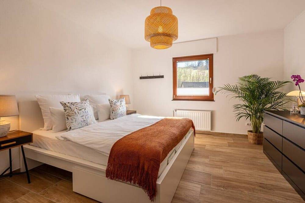 Nature Retreat Pool, Hot Tub, Sauna, Hiking-Caves in Hohenfels-Essingen, Vulkaneifel