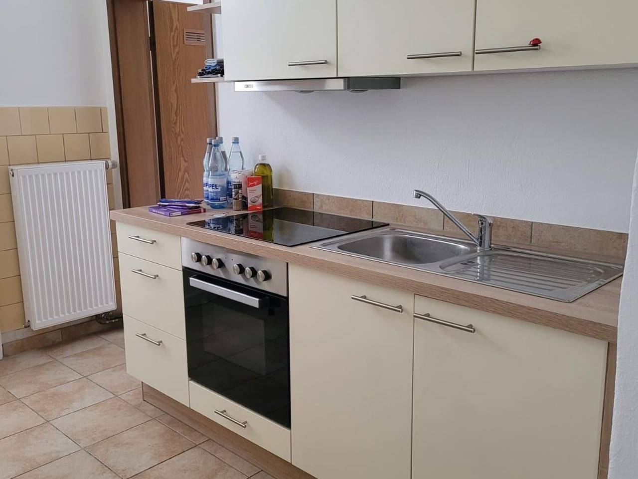 Ganze Ferienwohnung, Ferienwohnung Unkelbach - Ferienwohnung Unkelbach mit 1 Schlafzimmer in Lahnstein, Osteifel