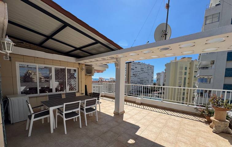 Apartamento de vacaciones para 4 personas, con piscina y balcón/terraza - 1