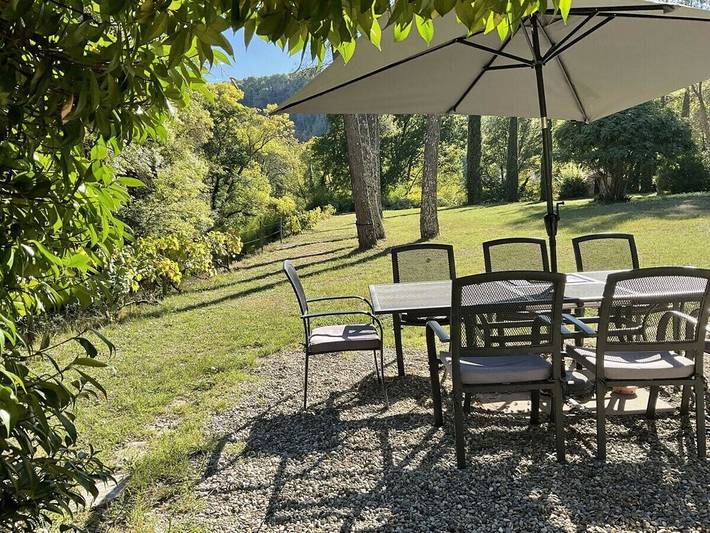 Casa de vacaciones con 1 dormitorio in Entrecasteaux, Región Brignoles