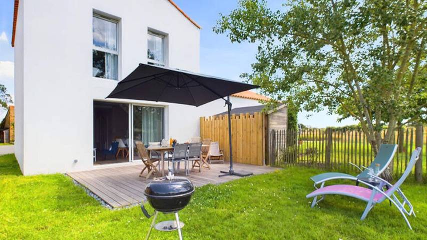 Appartement de vacances pour 8 personnes, avec piscine et jardin